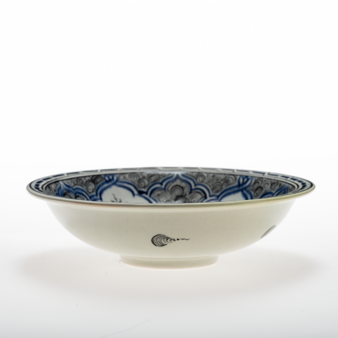 Beylikler Dönemi Salyangoz Zeminli Çiçek Demetli Tabak (23cm)