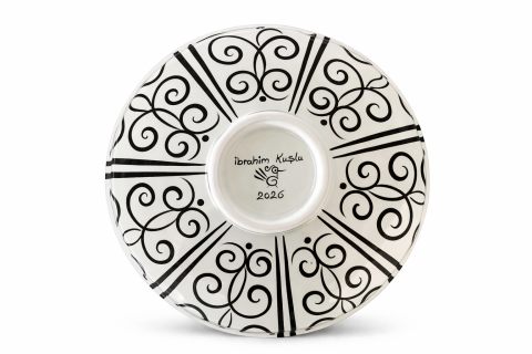 Selçuklu Stilize Hayat Ağacı ve Kuşlu Siyah/Beyaz Tabak 26cm